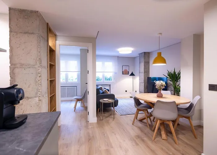 Atuaire Plaza De Espana En El Centro Historico De *